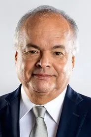 Foto de Álvaro Salas como Self - Host