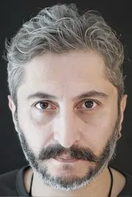 Retrato de İhsan İlhan