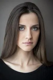 Retrato de İrem Helvacıoğlu