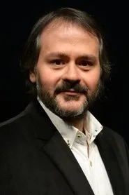 Retrato de İsmet Numanoğlu