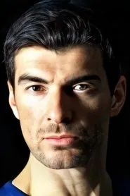Retrato de Özgür Özberk