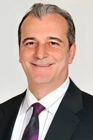 Retrato de Şahap Sayılgan