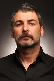 Retrato de Ümit Olcay