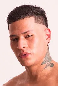 Retrato de Aaron Blue