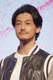 Adam Pak Tin-Nam en L Storm