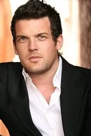 Adam Sinclair en Ecstasy