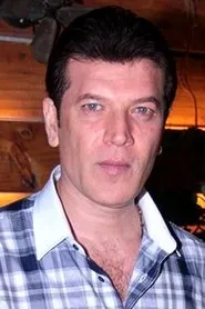 Aditya Pancholi en Dushman Devta