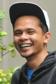Retrato de Adjis Doaibu