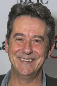 Retrato de Adrian Lukis
