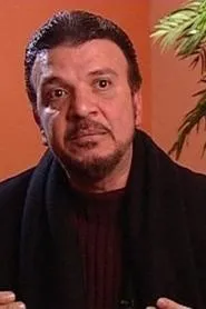Foto de Ahmed Salama interpretando a Zuhair en Sons and Killers