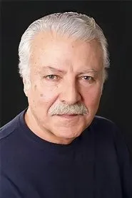 Ahmet Uz en Neva