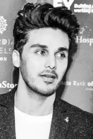 Ahsan Khan en Ishq Khuda