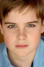 Foto de Aidan Mitchell interpretando a Young Marcus en In My Sleep
