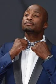 Foto de Akbar Gbaja-Biamila como Self - Host