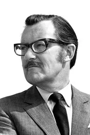 Alan Whicker en What Makes Shaw Run Run?