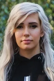 Retrato de Alanah Pearce
