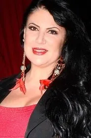 Alejandra Avalos en Maldito amor: Demasiado tarde