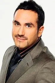 Foto de Alejandro Ibarra como Alejandro Sandoval