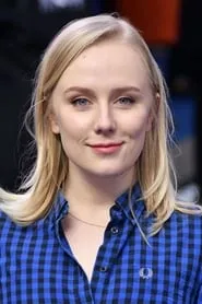 Foto de Alexa Davies como Meg