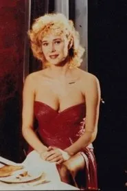 Alexandra Lorska en Les branchés à Saint-Tropez