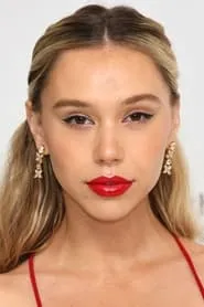 Alexis Ren en Latency