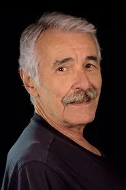 Retrato de Ali İpin