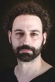 Retrato de Ali Mert Yavuzcan