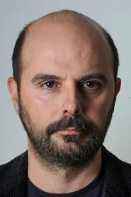 Retrato de Ali Mosaffa