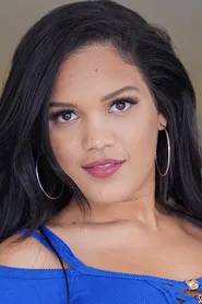 Retrato de Alina Belle