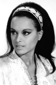 Aliza Gur en The Hand of Night