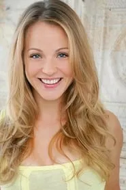 Amanda Clayton en Two Years