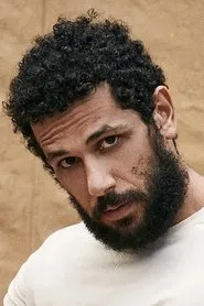 Foto de Amaury Lorenzo como Chico (Francisco)