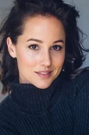 Amber-Rose Henshall en Number Two