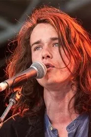 Ambrose Kenny-Smith en KING GIZZARDS BOOTLEG HOLIDAY FROM BRISBANE