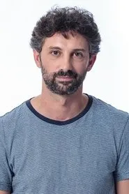 Retrato de Andi Vasluianu