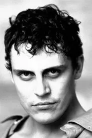 Foto de Andrea Gattinoni interpretando a Mancini en Fratelli detective