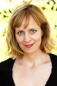Angela Landis en Boned