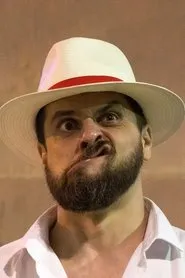 Angelo Arede en Desagradável