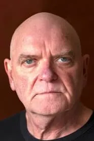 Retrato de Angus MacInnes