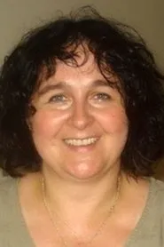 Anna Apostolakis en Asiunia