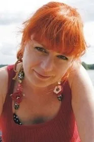 Anna Modrzejewska en How to Reach God Through Proper Exercising