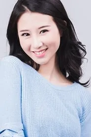 Foto de Annie Q. interpretando a Sara Liu en ¿Cómo se escribe amor?