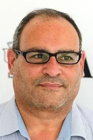 Anthony Ellul en Mostri