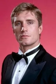 Antony Hamilton en Mirrors