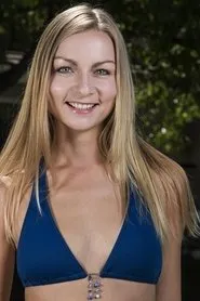 Retrato de Anya Bay