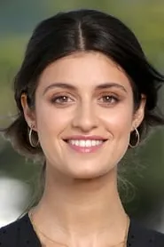 Anya Chalotra en Making The Witcher: Season 2