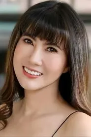 Retrato de Apiradee Pawaputanon