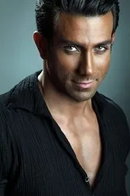 Retrato de Arash Mohajer