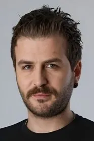 Retrato de Arda Öziri