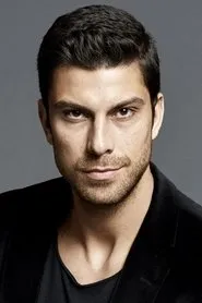 Retrato de Armağan Oğuz